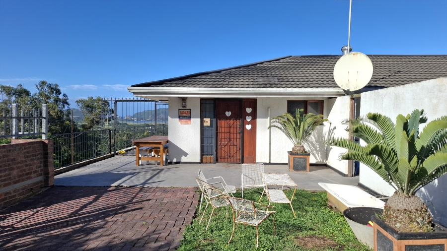 8 Bedroom Property for Sale in Old Place Western Cape